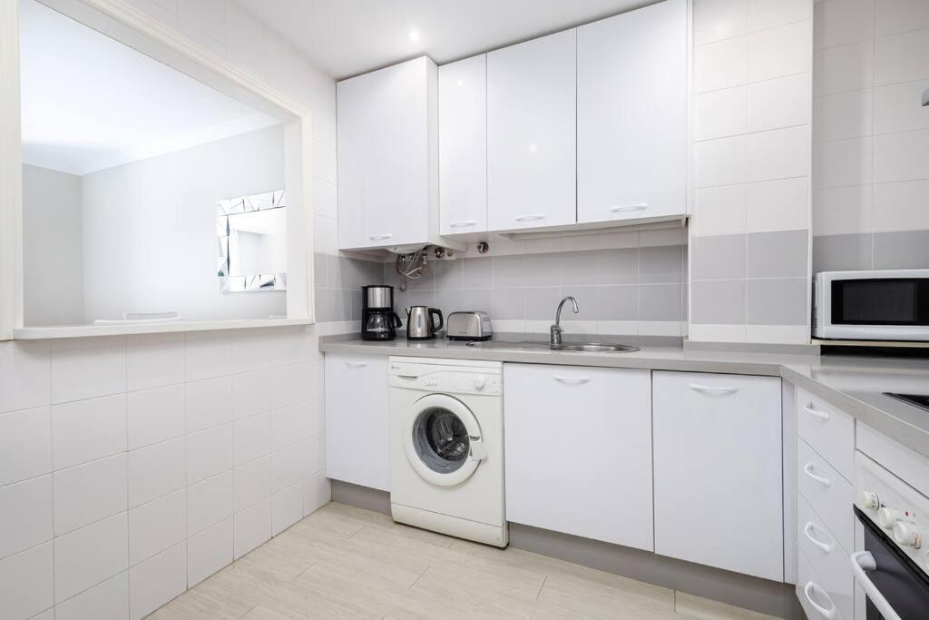 1 Bedroom Golden Banus, Walk Everywhere! Rdr305 Apartamento *
